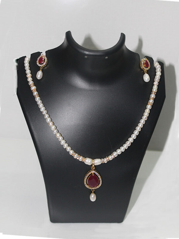 Classic Red Golden Necklace Set